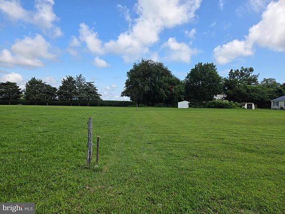 3rd image of LOT Walls Rd