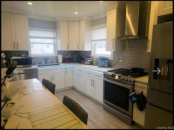 2nd image of 131 E Alhambra Avenue