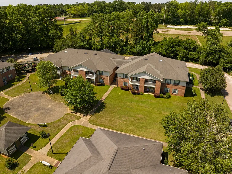 Commerce Street Manor — Photo 13