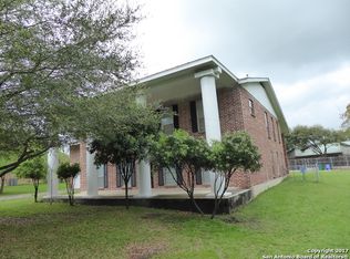 1824 Montclair St, Seguin, TX 78155