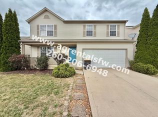 202 Riley Pl, Fort Wayne, IN 46825