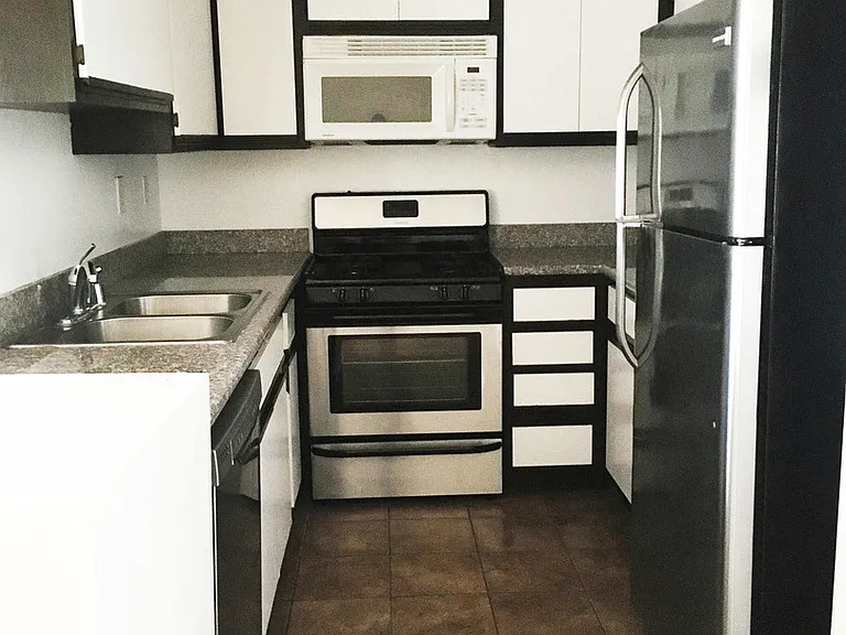 Prime Hollywood & West Hollywood Location — Photo 19