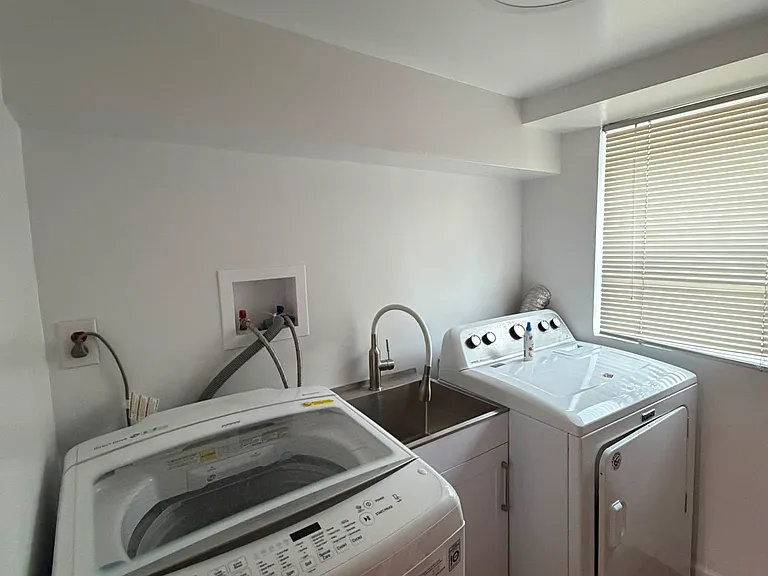 249 Virginia Ave — Photo 10