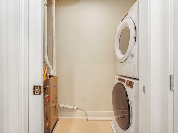 450 Springfield Ave #328