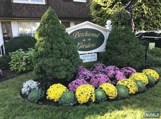 360 Knickerbocker Rd #6, Dumont, NJ 07628