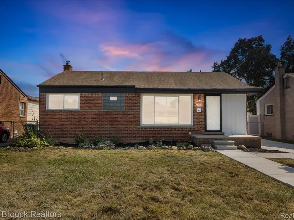 33711 Rosslyn Ave, Garden City, MI 48135