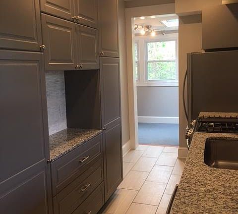 Stainless, granite and built-ins