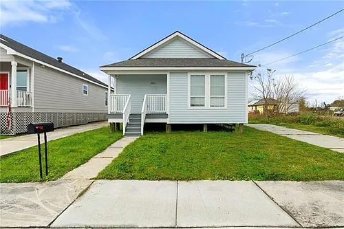 3316 Metropolitan St Photo 1