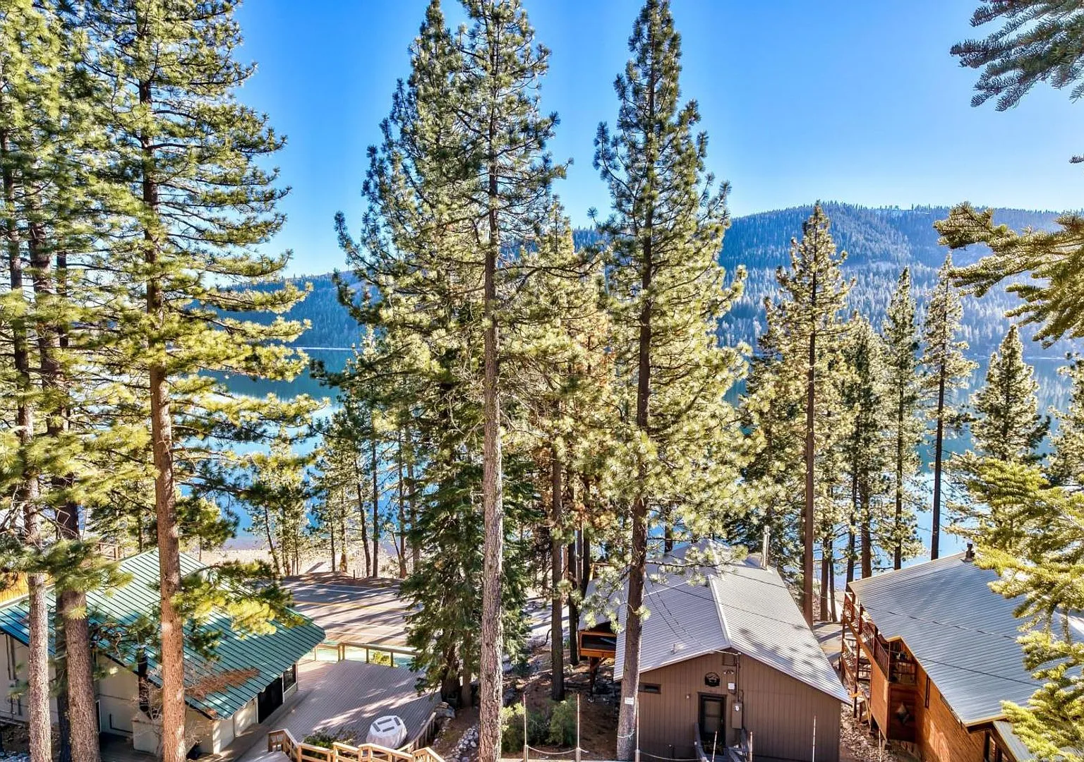 The Donner Lake Overlook — Photo 2