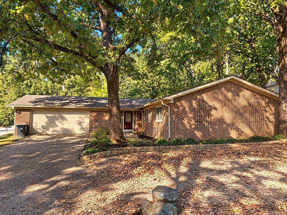 1st image of 2104 Banny Dr