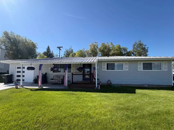 1123 3rd West Ave, Kemmerer, WY 83101