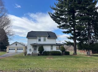 2411 Mill Bridge Rd, New Castle, PA 16101