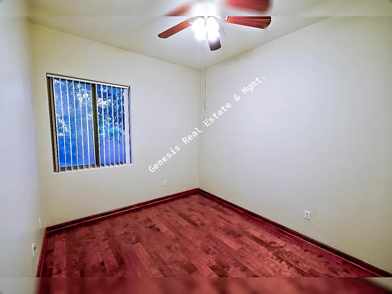 770 W Grantham St — Photo 7
