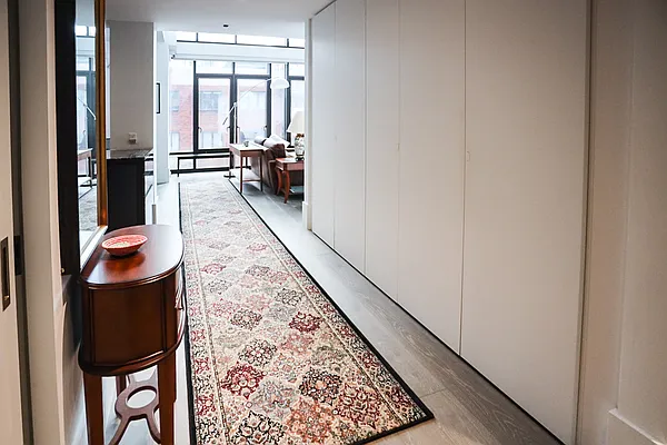 Rented by Compass | media 7