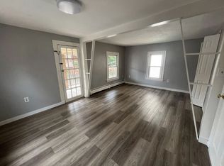 44 Green St APT 3, Middletown, CT 06457