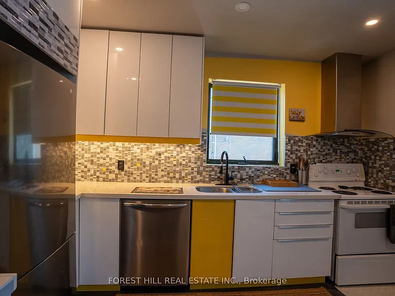 170 Bogert Ave — Photo 12
