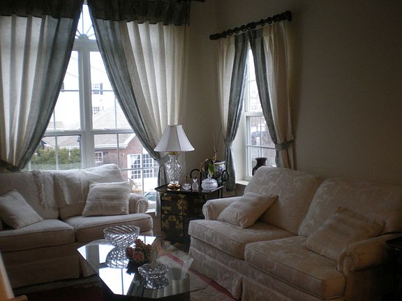 4th image of 219 Riverwalk Way #L122