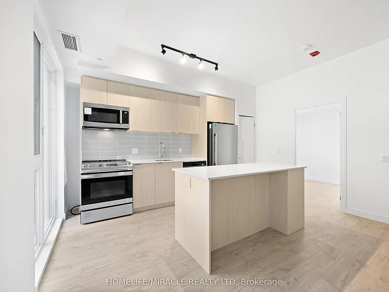 174 Clonmore Dr #9 — Photo 10