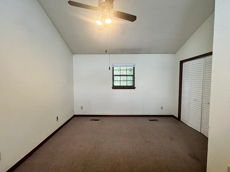 2331 Tina Dr — Photo 11