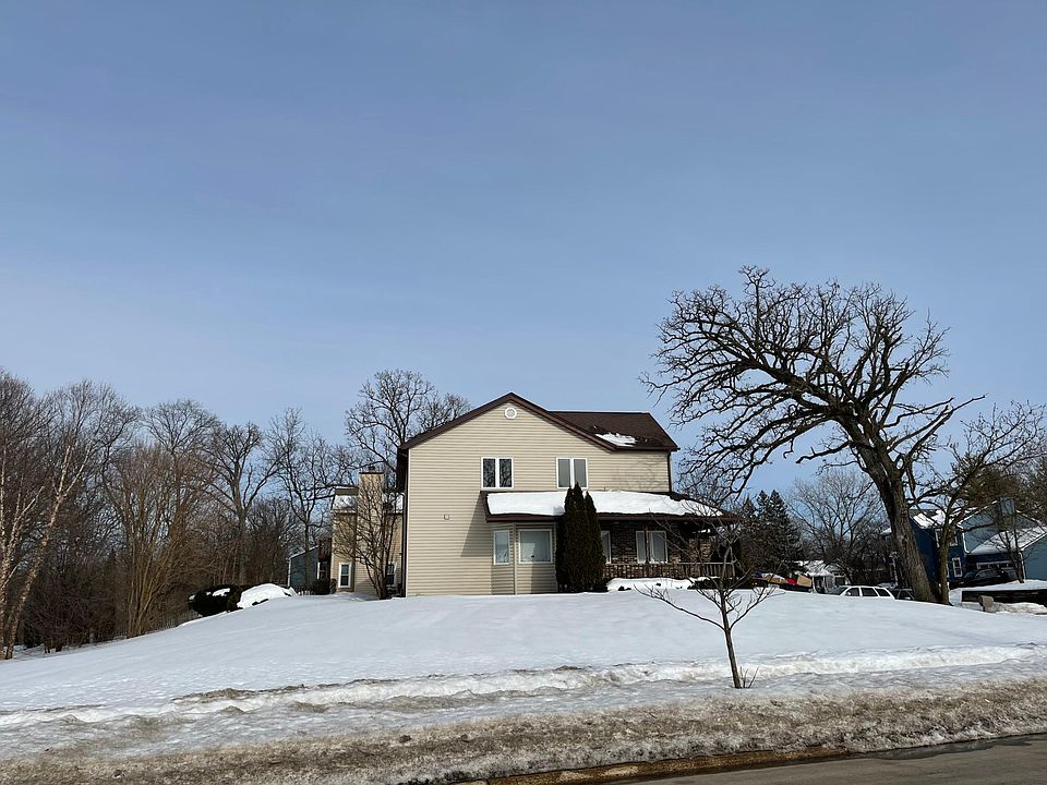 2nd image of 742 Dorchester Dr