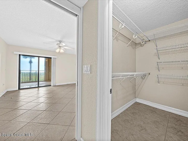 555 Jackson Ave #201 — Photo 24