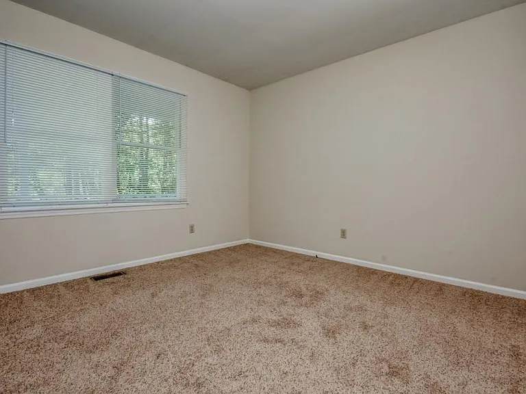 7730 Deer Track Dr — Photo 21
