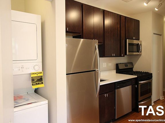 4th image of 3108 W Sunnyside Ave APT 2F