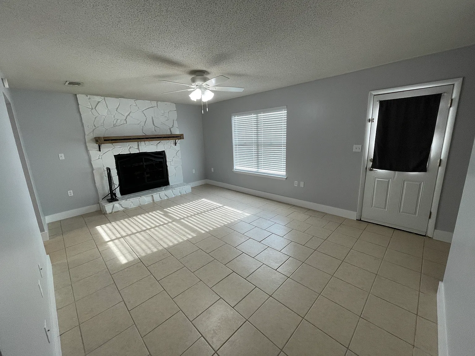942 McFarlan Ave — Photo 2