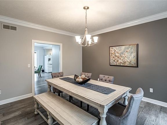 5th image of 3884 Feather Heights Ct
