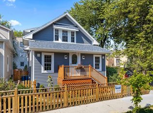 1938 W Fargo Ave, Chicago, IL 60626