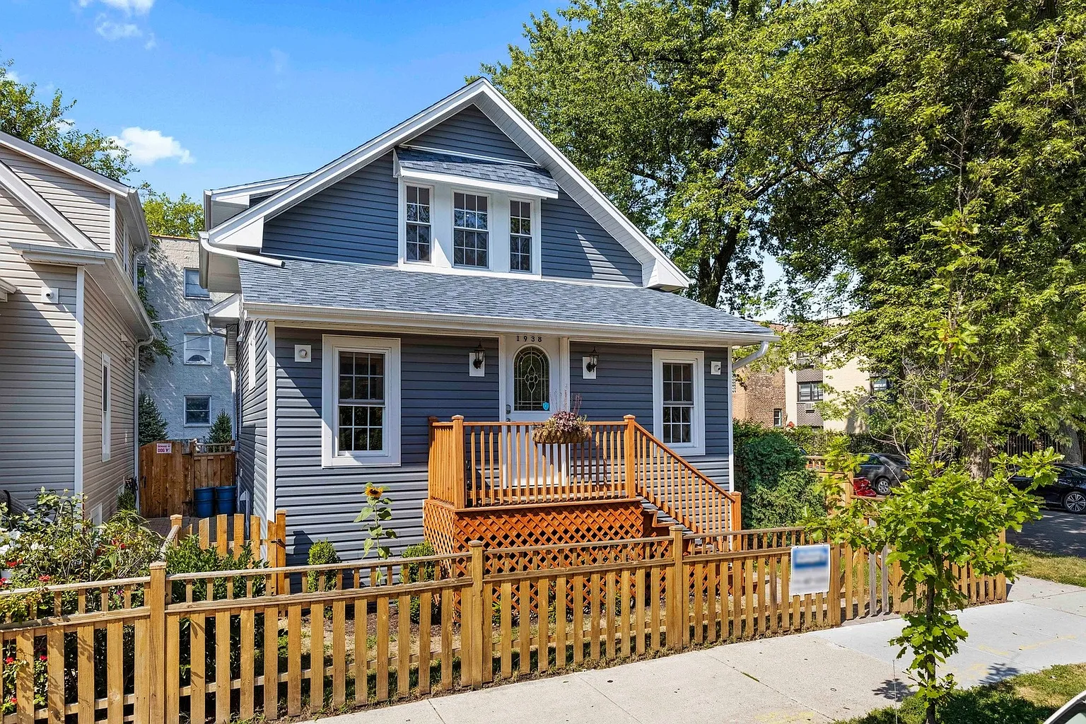 1938 W Fargo Ave photo 1