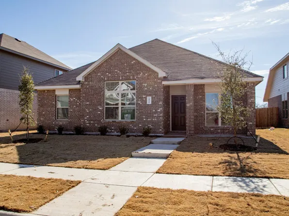 1818 Cross Oaks Dr, Lancaster, TX 75146