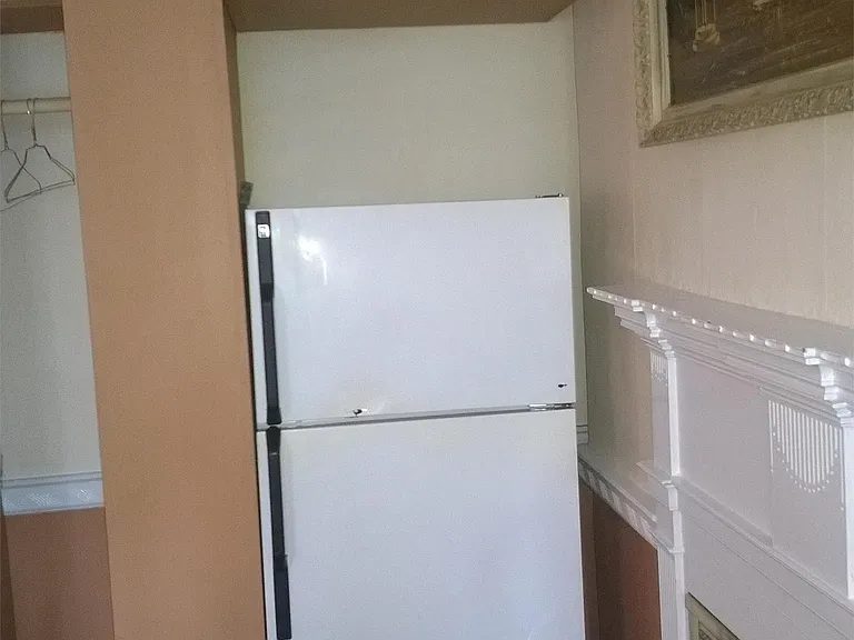 3789 Pitt St E — Photo 5