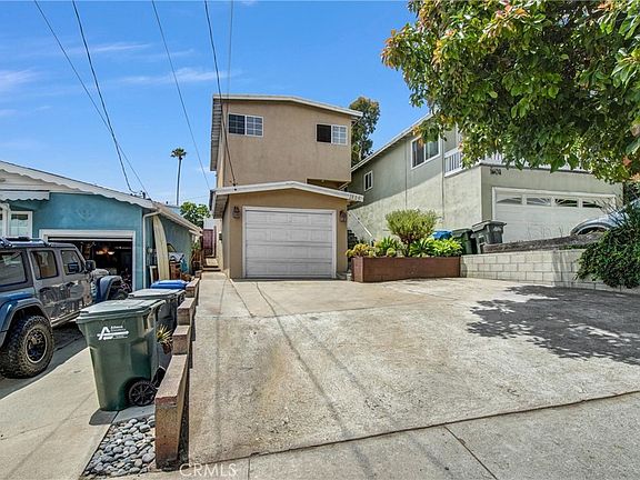 3rd image of 1606 Armour Ln