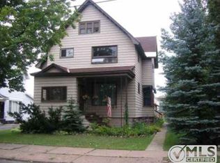 624 N 5th St, Ishpeming, MI 49849