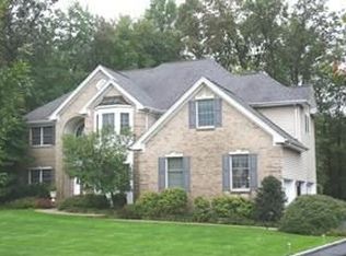 18 Small Brook Cir, Randolph, NJ 07869