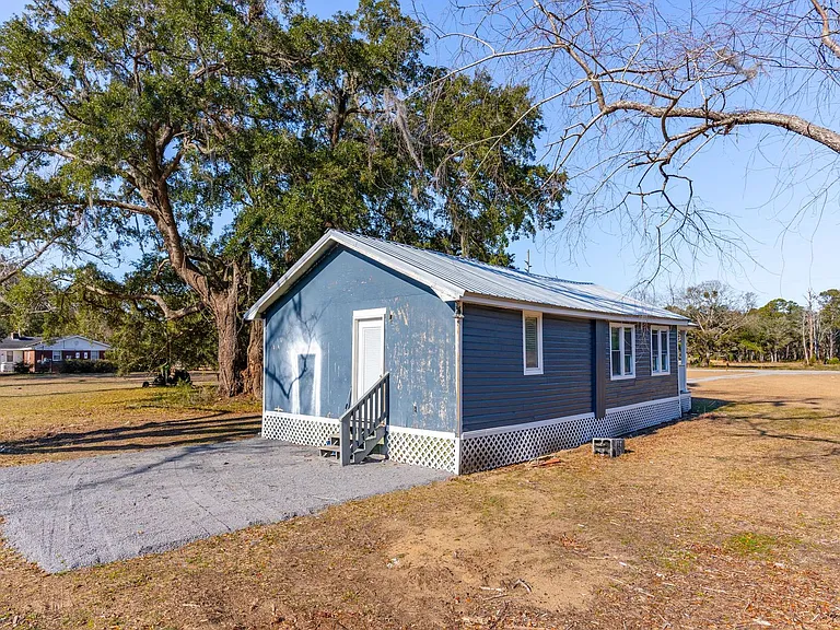 944 S Carolina 174 — Photo 41