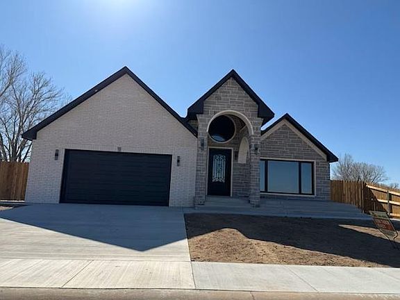 2nd image of 350 Wind Ridge Ct