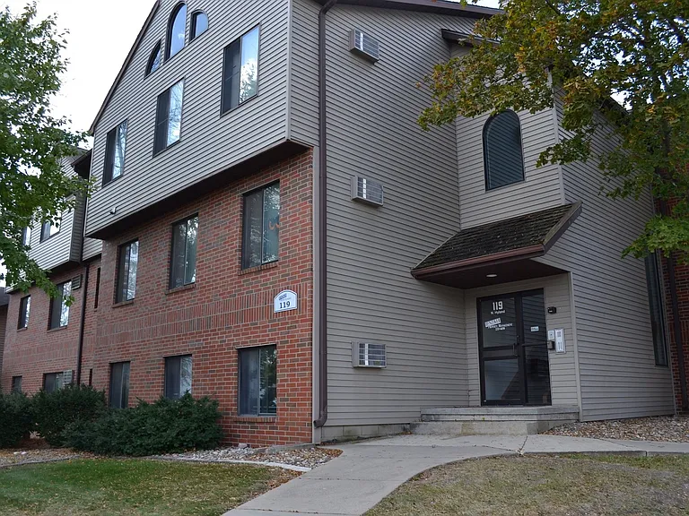 119 N Hyland Ave — Photo 8