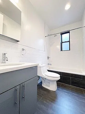 Rented by Bohemia Realty Group | media 18