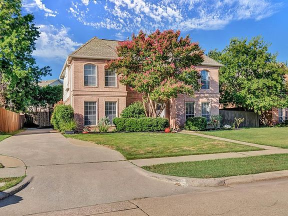 2nd image of 3133 Emory Dr
