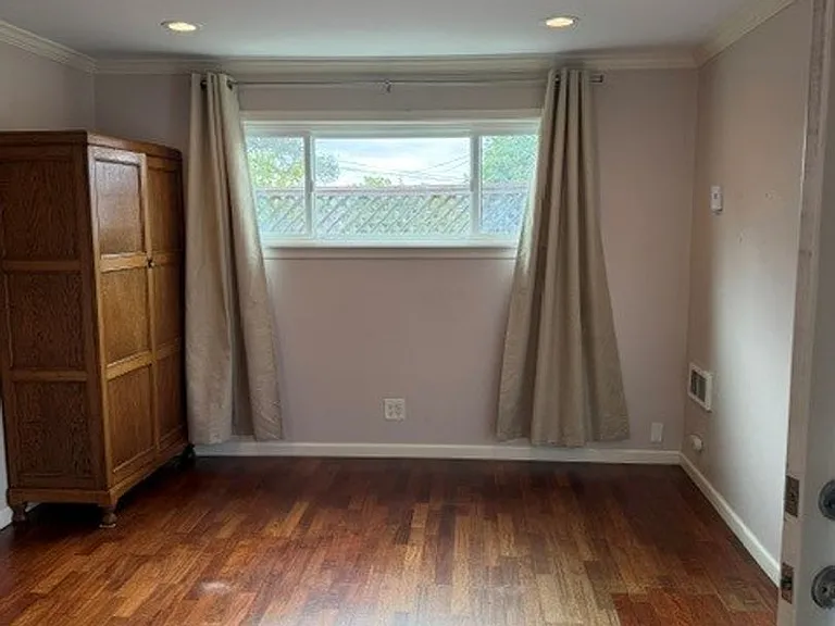 11 Baxter Pl — Photo 2