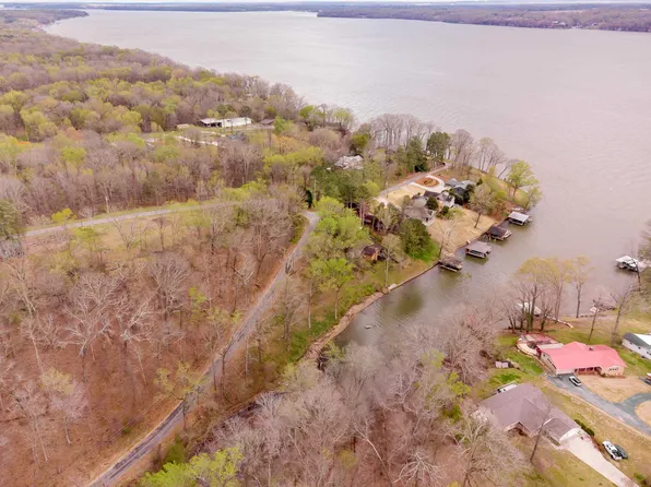 200 Holland Dr, Killen, AL 35645