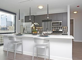 75 E Lake St #1801, Chicago, IL 60601