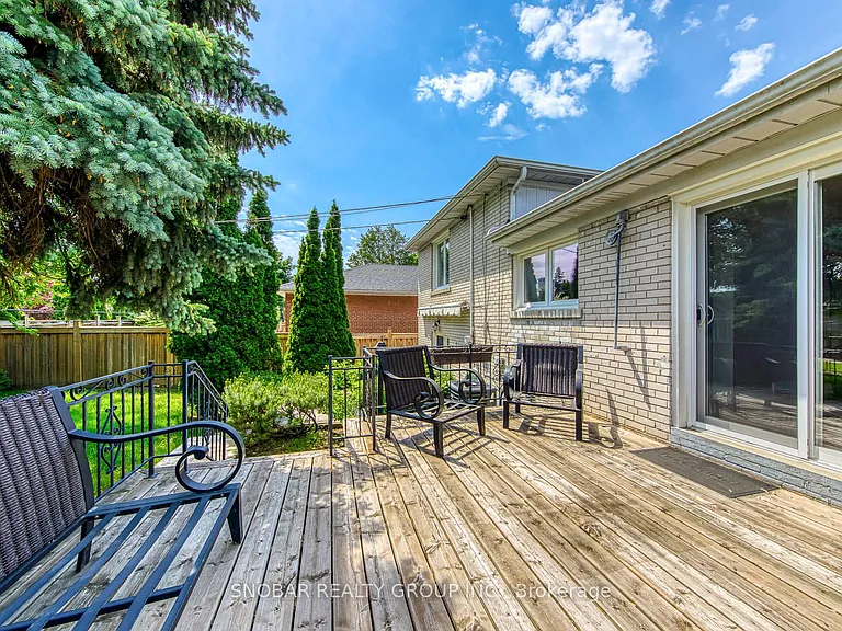 42 Norgrove Cres — Photo 21
