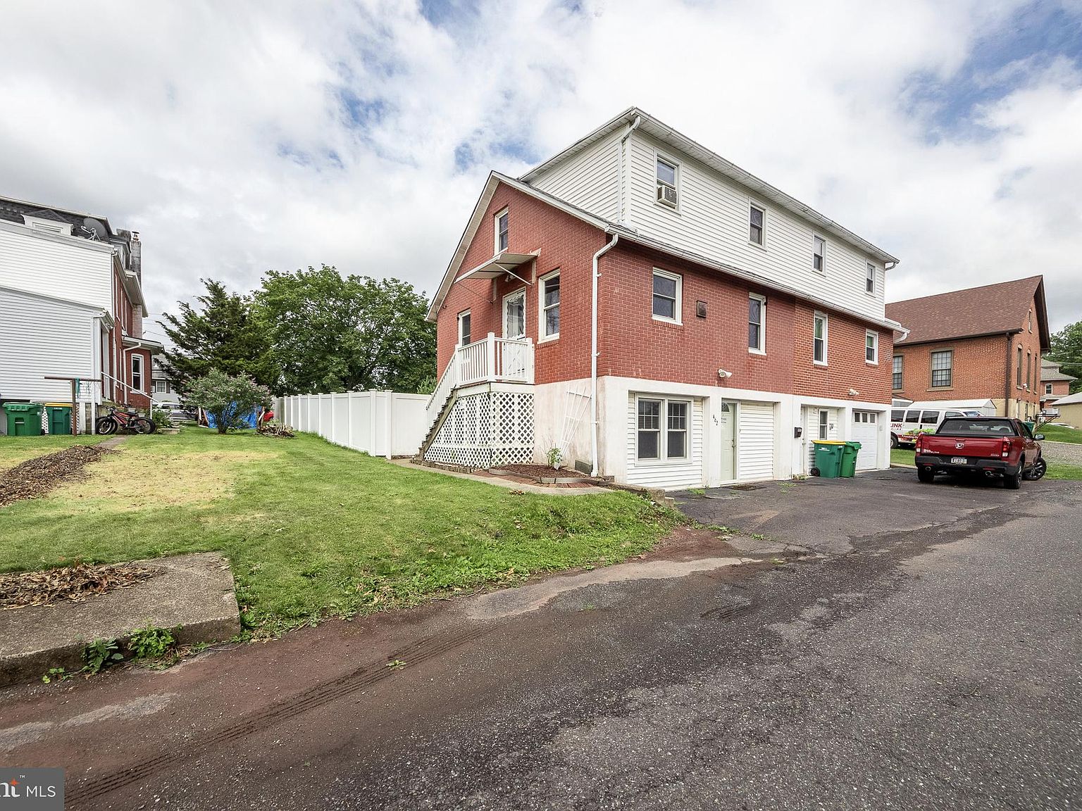 462 Penn St, Pennsburg, PA 18073 Zillow