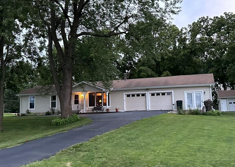 1st image of 23885 139th St