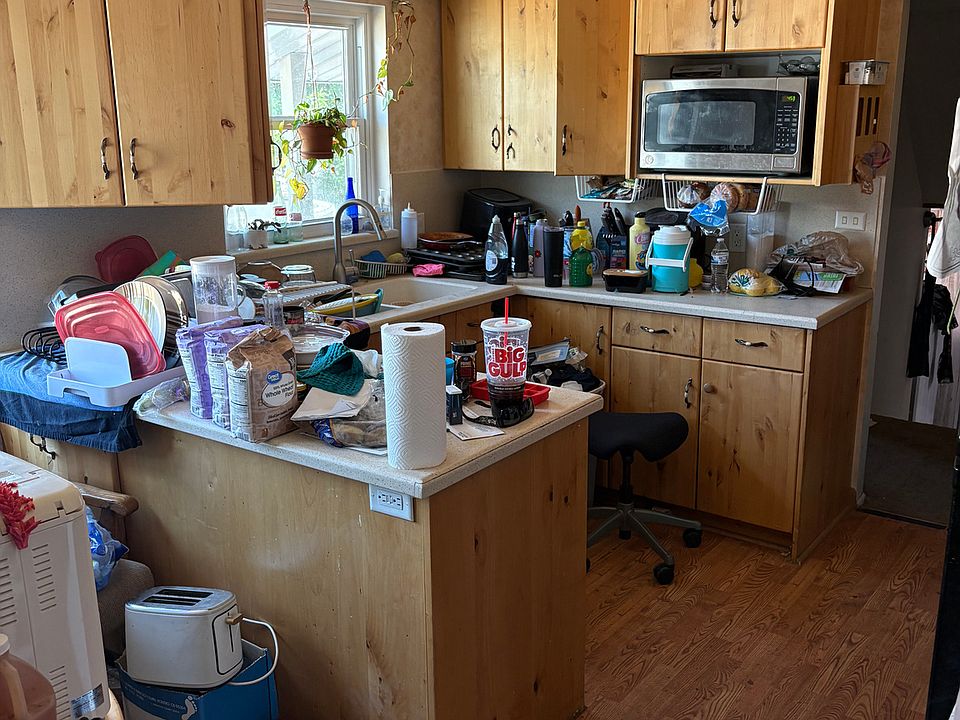 2nd image of 4329 S Phillips Ln