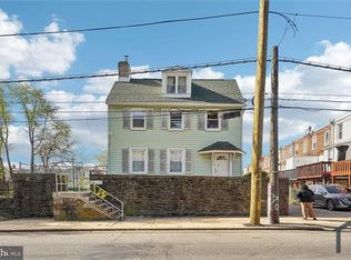 1642 Haines St, Philadelphia, PA 19126