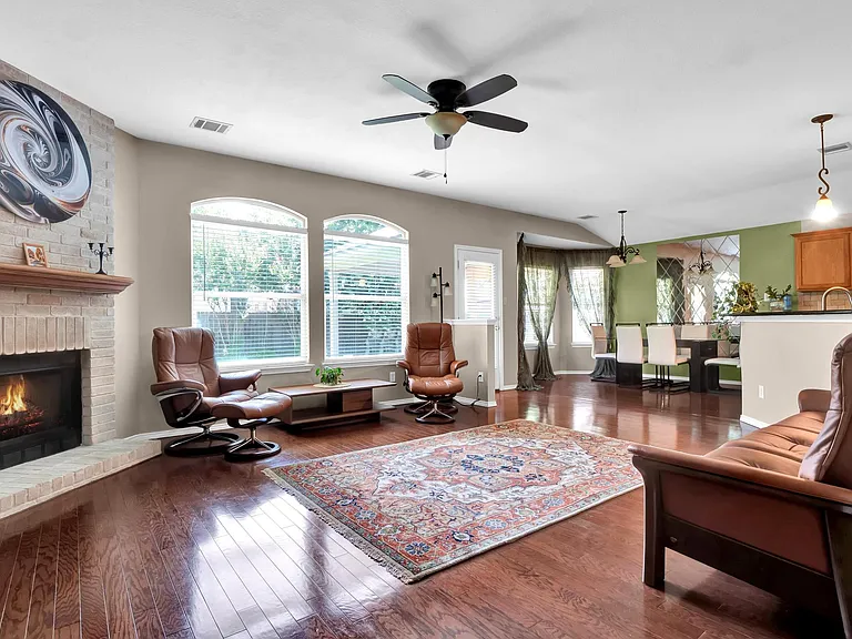3339 Rod Carew Dr — Photo 8